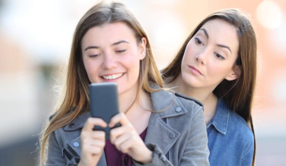 Un keylogger sur téléphone Android avec mSpy